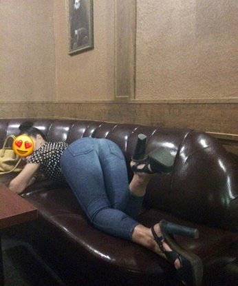 Только у меня ты сможешь окунуться в мир наслаждения и удовольствия. ✨
Я искусная спутница, которая заботится о твоих желаниях и сделает все, чтобы ты почувствовал себя дорогим и желанным. Мои услуги направлены на удовлетворение твоих самых сокровенных фантазий. 💋
Я гарантирую вам высококлассный сервис, комфорт и конфиденциальность. Также у меня превосходный слух и дар общения, поэтому со мной тебе не будет скучно. 💫
Мои фото настоящие и без ретуши, для того чтобы ты смог оценить мою естественную красоту. Обзоры моих клиентов говорят сами за себя - я знаю, как удивить и порадовать. 😍
Так что, готов забыть о реальности и погрузиться в мир блаженства со мной? Звони, и я открою тебе двери в рай. ✨ Дарья